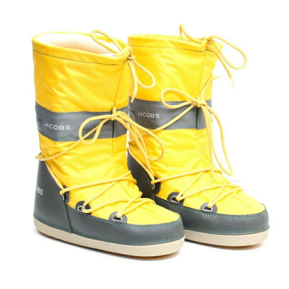 Marc Jacobs Grey Yellow Snow Moon Boot size small
